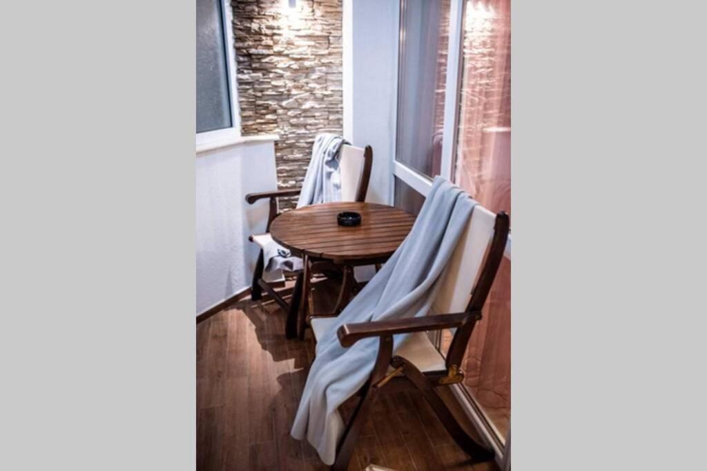 A&K Cozy Art Studio 1 Varna Exterior photo
